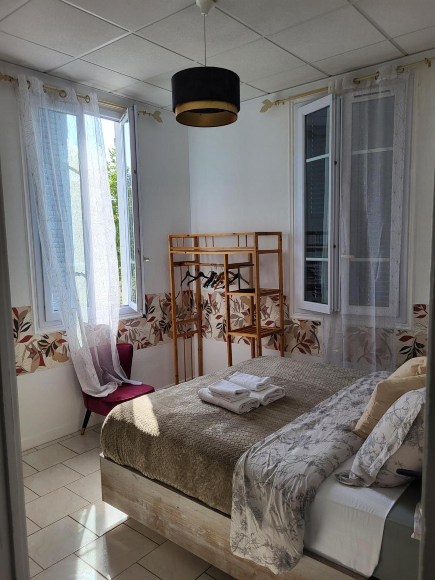 Akwaba Chez Ouli Hotel Levens ภายนอก รูปภาพ